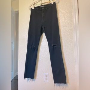 ✨black distressed skinny jeans